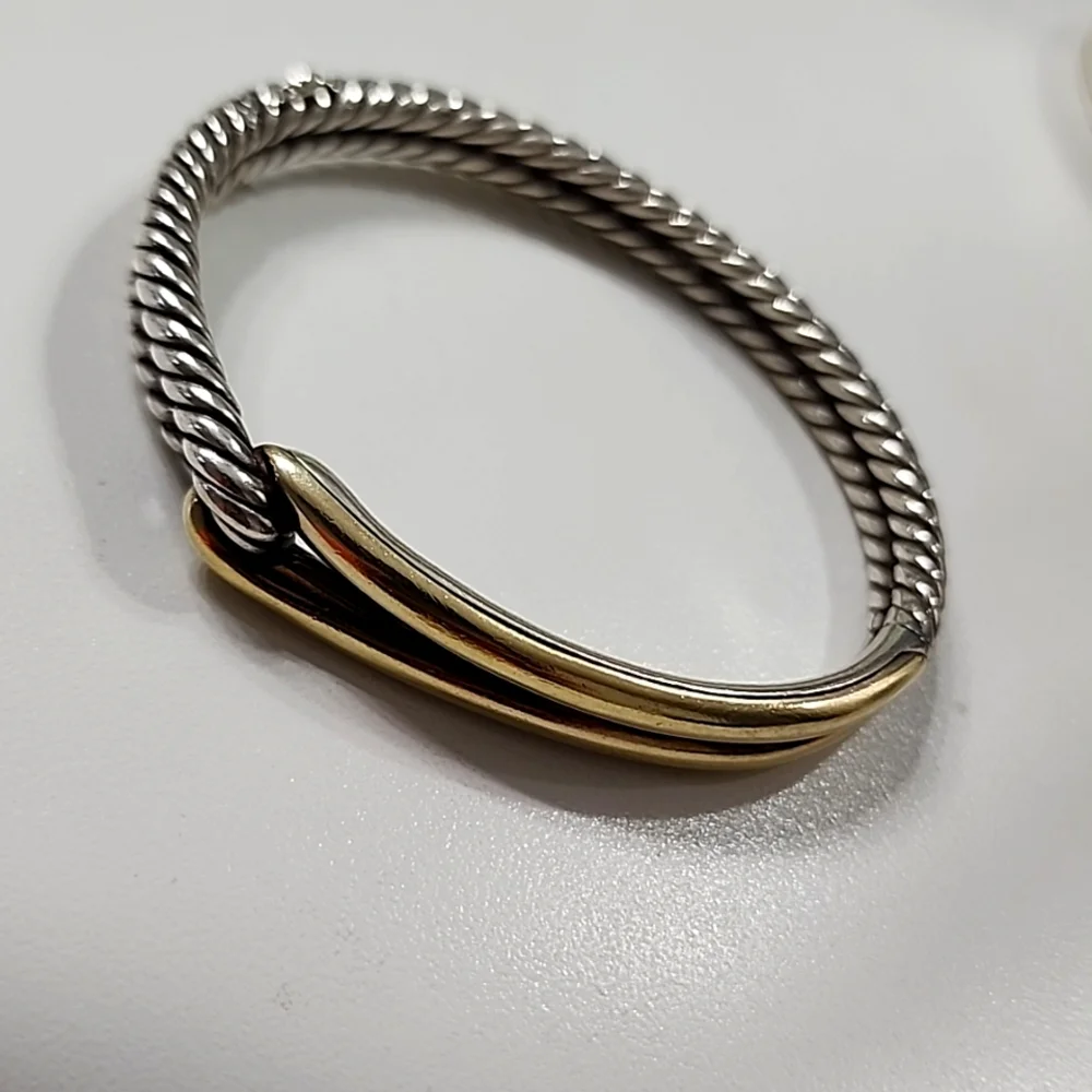 David Yurman bangle bracelet. - Picture 1 of 10
